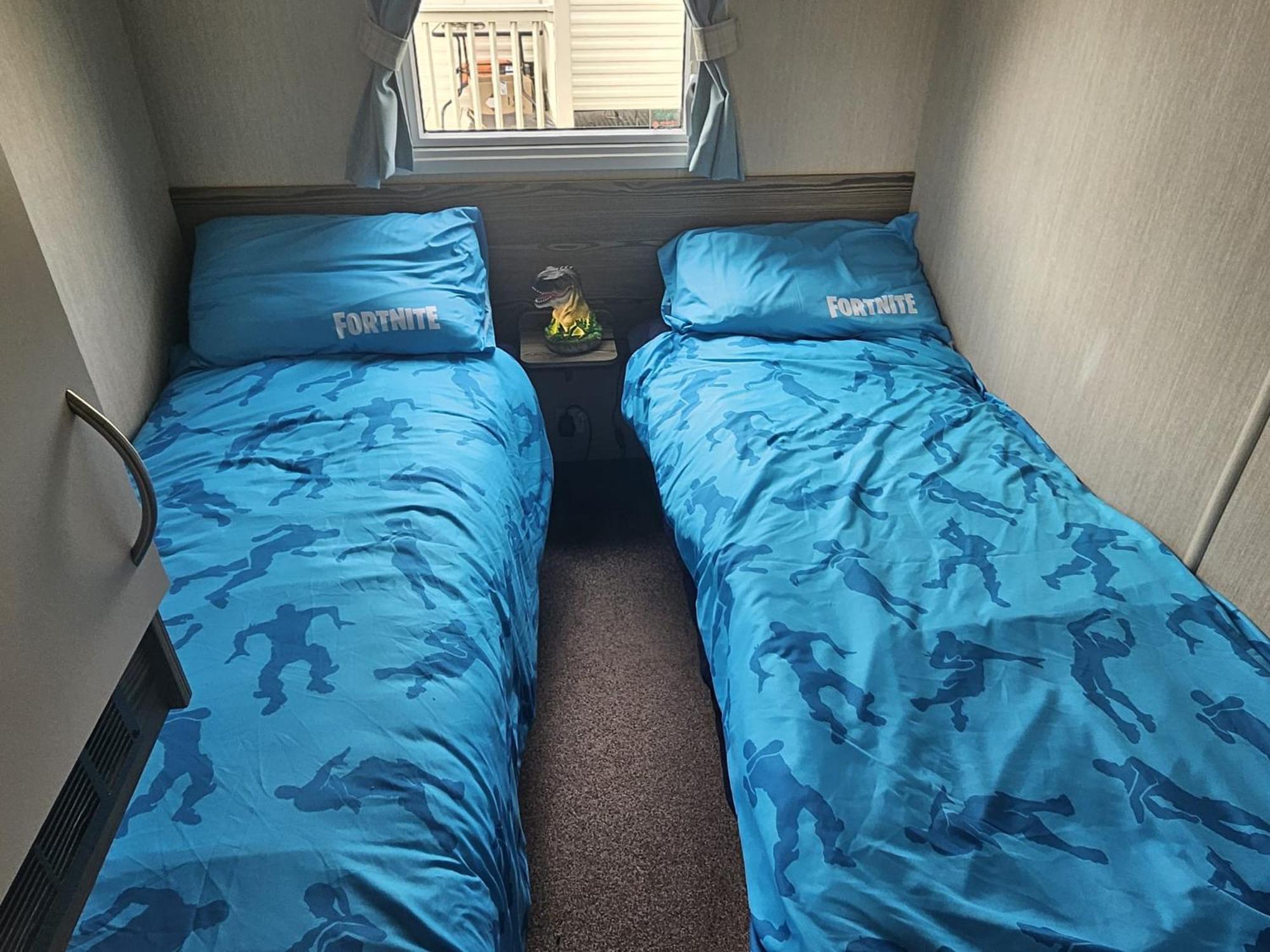 Lovely 3 Bed Caravan Near To 5 Star Reviews Holiday home